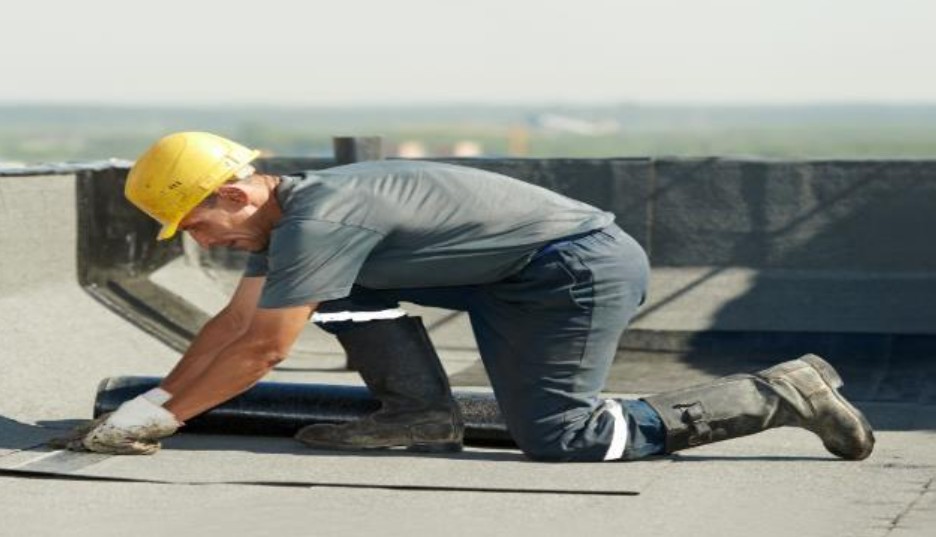 How a Skilled Roofing Contractor Protects Cape Cod Homes from Coastal Weather Damage